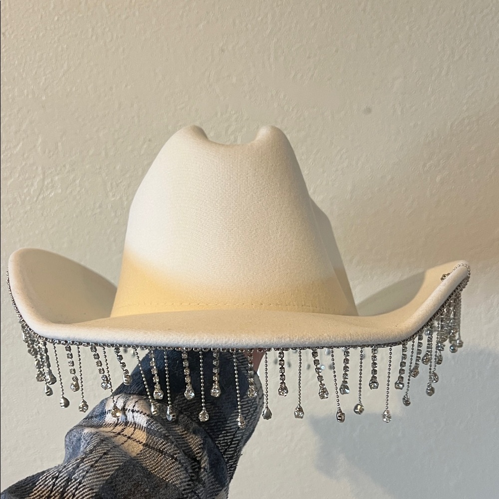 WORN ONCE Tasha White Hat with Rhinestone Fringe